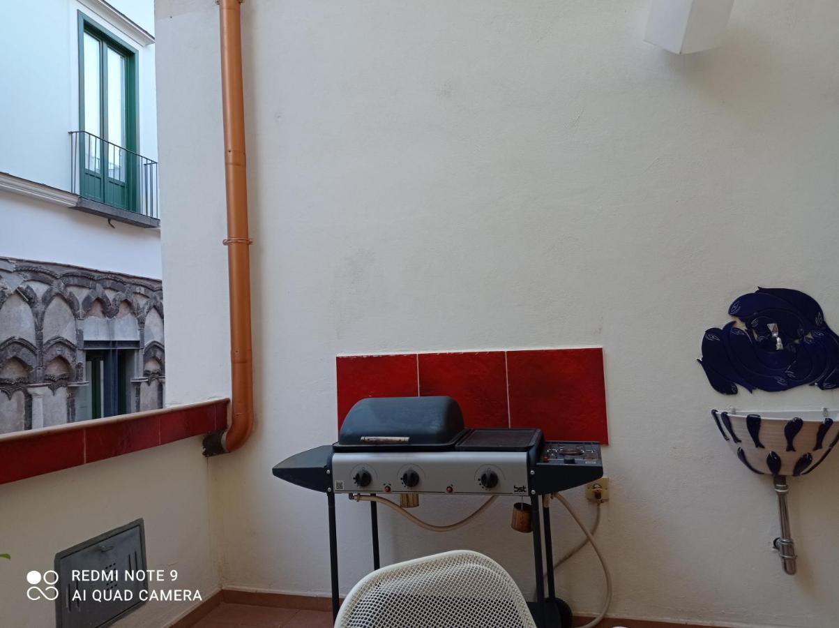 Haripergo Apartments A Bridge For Amalfi Coast Σαλέρνο Εξωτερικό φωτογραφία